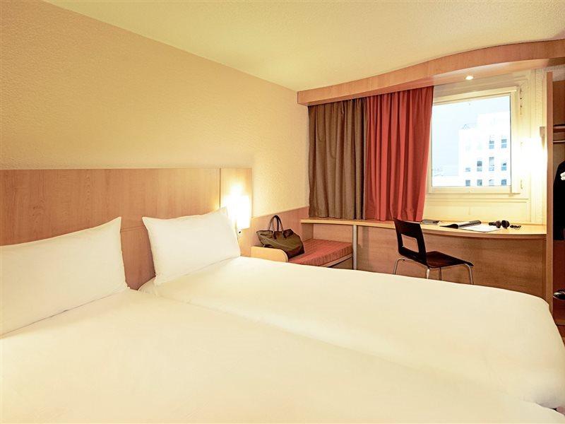 B&B Hotel Lyon Eurexpo Bron Exterior photo