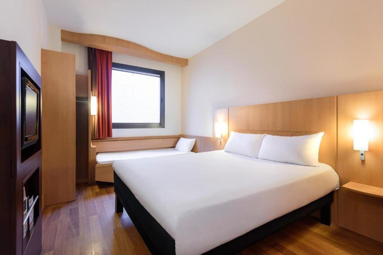 B&B Hotel Lyon Eurexpo Bron Exterior photo