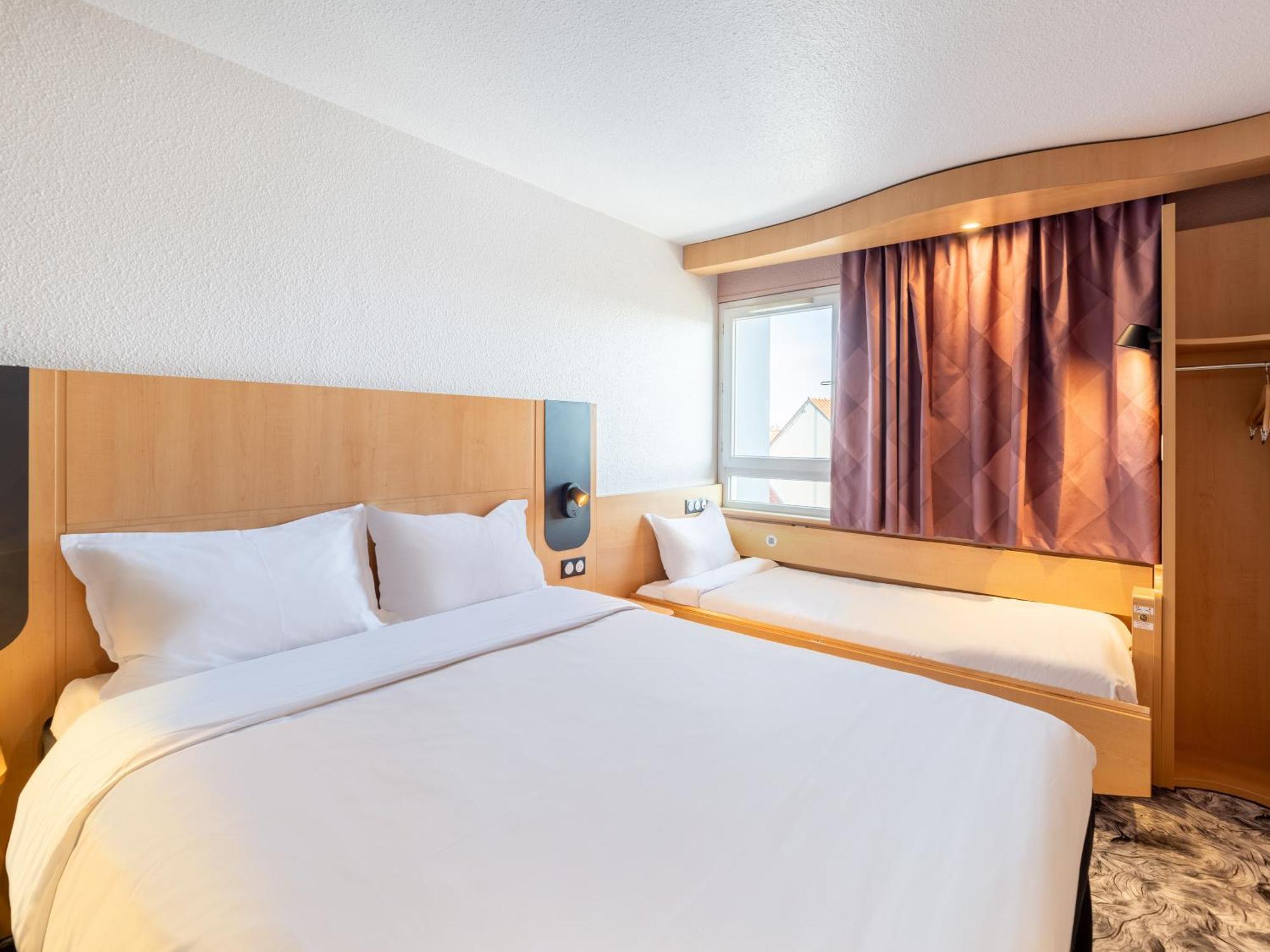B&B Hotel Lyon Eurexpo Bron Exterior photo