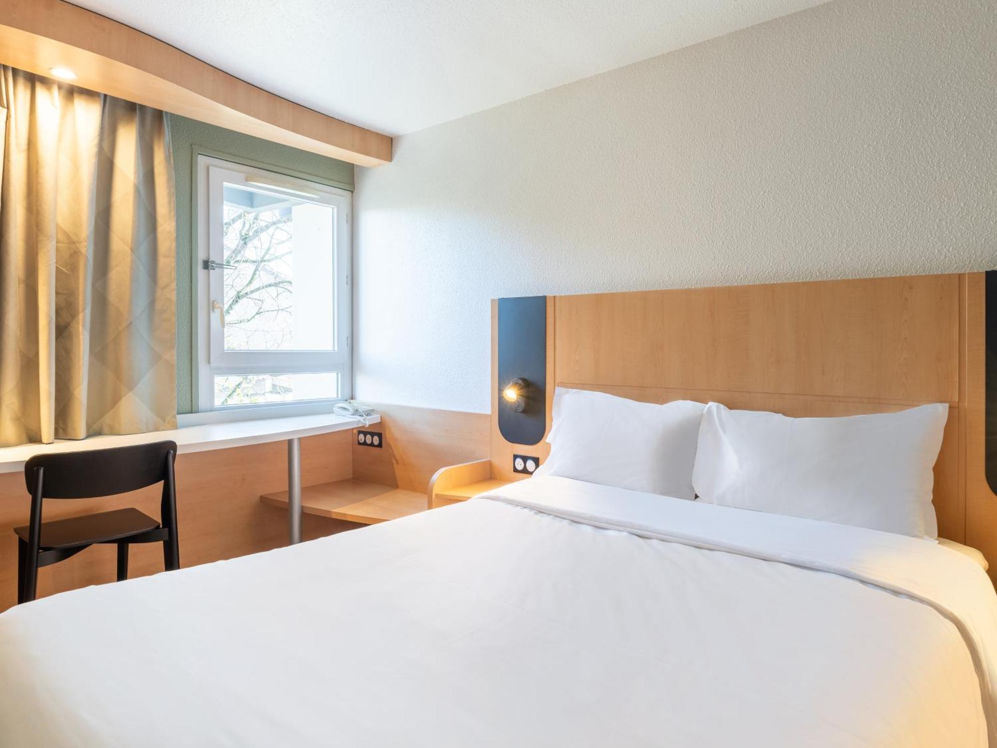 B&B Hotel Lyon Eurexpo Bron Exterior photo