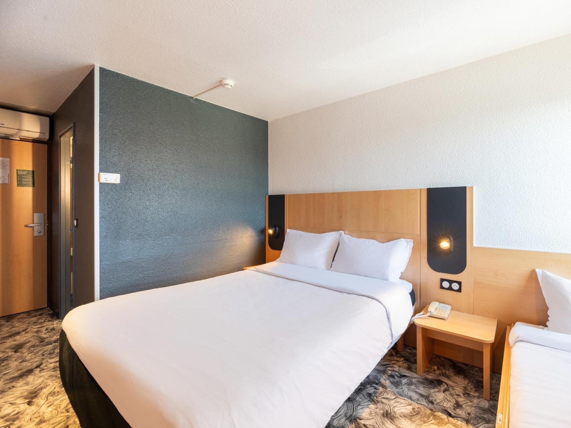 B&B Hotel Lyon Eurexpo Bron Exterior photo