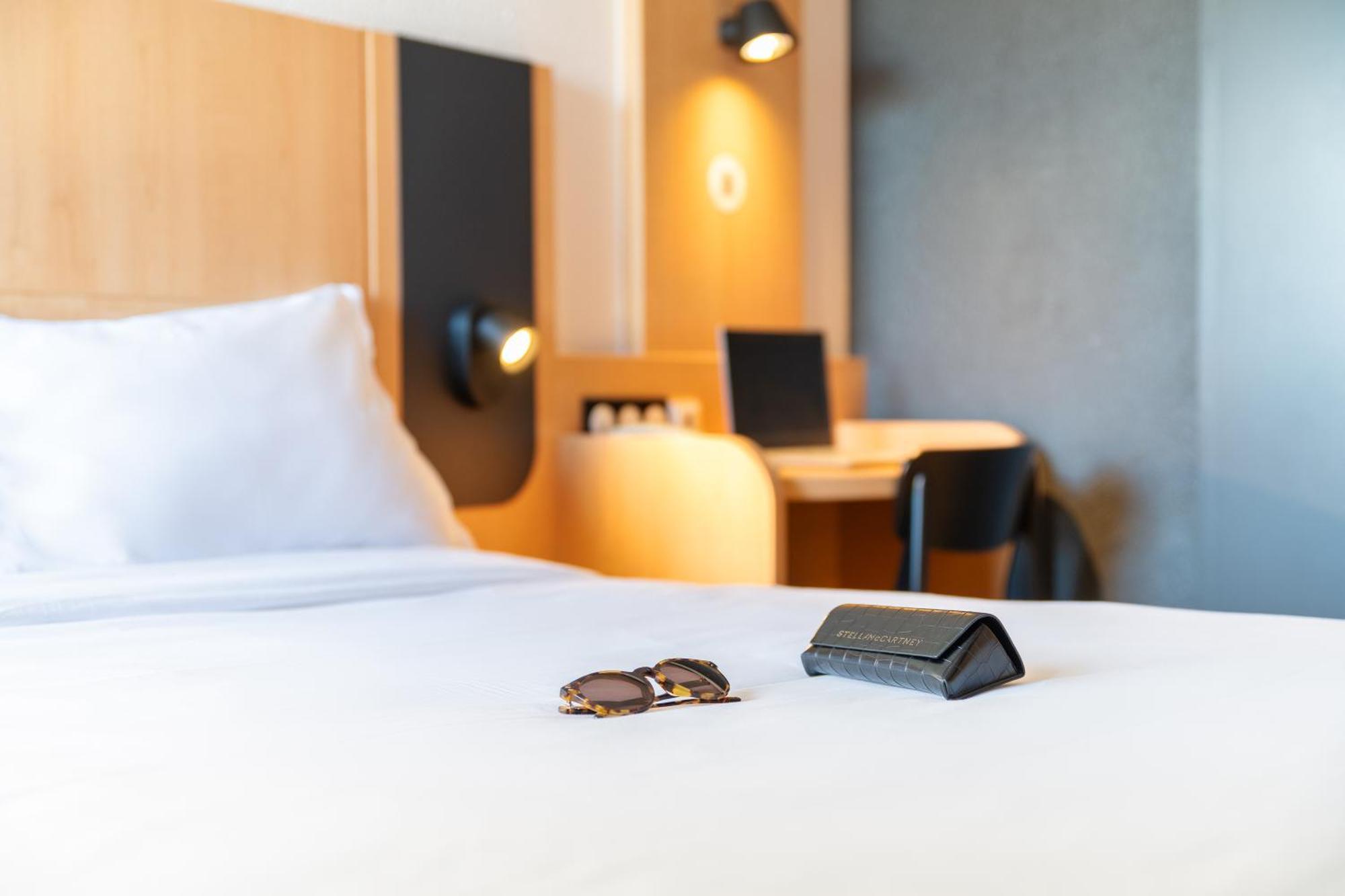 B&B Hotel Lyon Eurexpo Bron Room photo