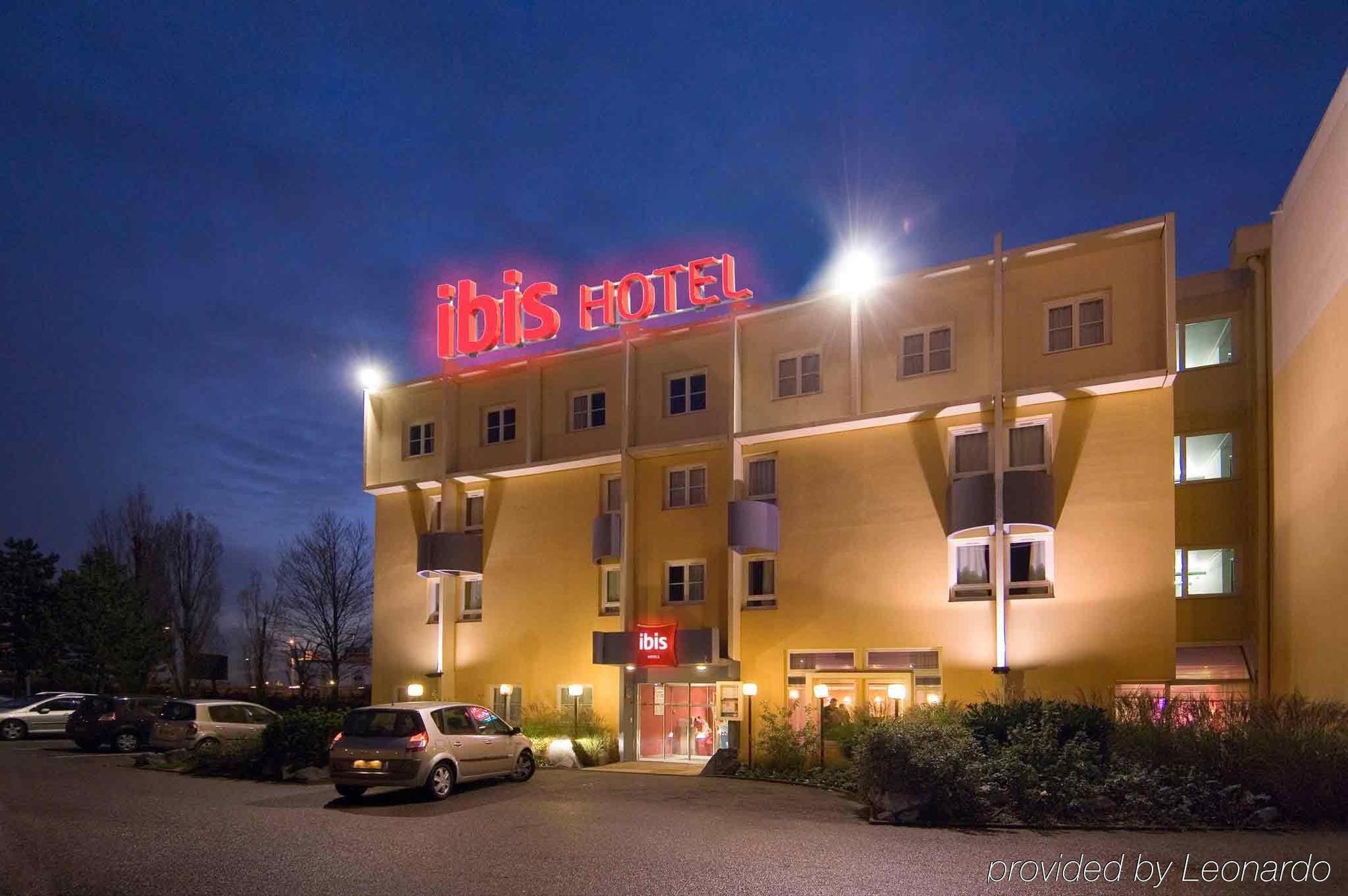 B&B Hotel Lyon Eurexpo Bron Exterior photo