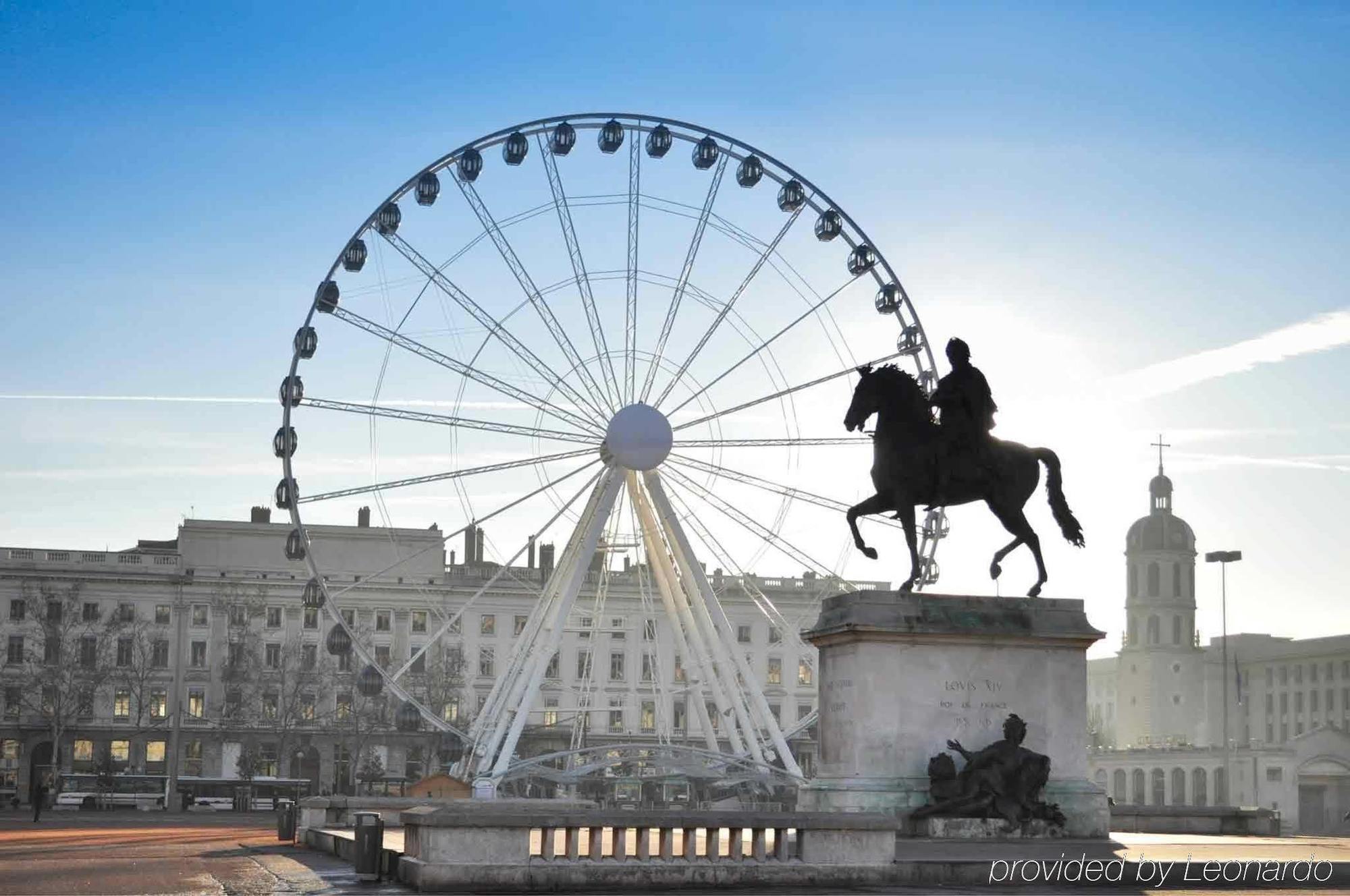 B&B Hotel Lyon Eurexpo Bron Exterior photo